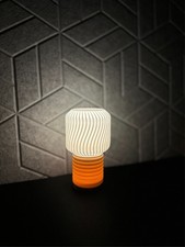 Lampada design per comodino