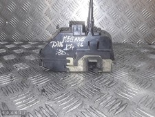 2006 RENAULT MEGANE CERRADURA