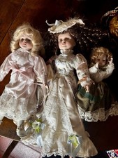 Set 3 Bambole Ceramica Vintage – Abiti Europei di Qualità, da Collezione