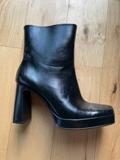 Stivaletti neri plateau tacco