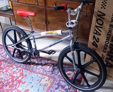 Bicicletta BMX Kuwahara Nova