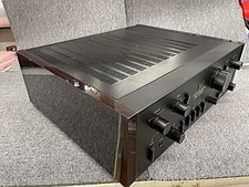 Amplificatore integrato SANSUI