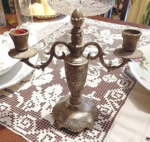 Candelabro due candele in - due,