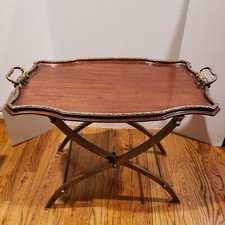 Antico vassoio maggiordomo