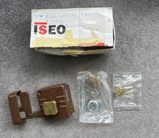 Serratura porta vintage ISEO