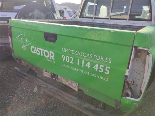Porton trasero nissan navara - porton,