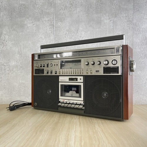 National 5700 radio - national,