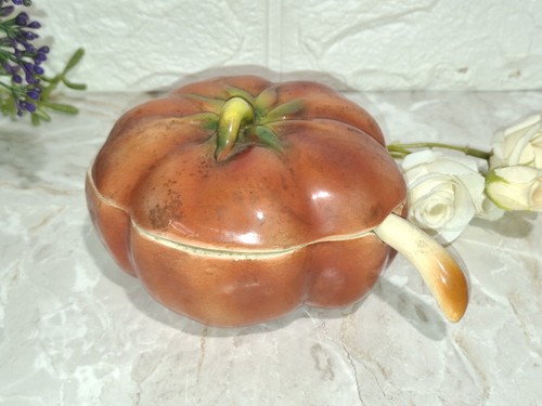 Antica salsiera ceramica con - ceramica,