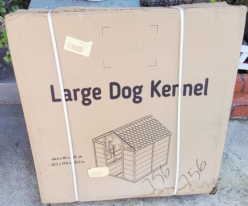 Cuccia plastica per cani di - per,