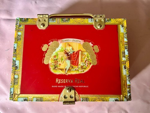 Vtg wood cigar - cigar, julieta