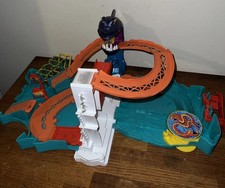 Hot Wheels Shark Bite Bay