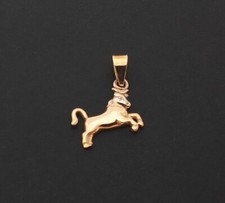 Ciondolo in oro 18 kt segno zodiacale Toro Zodiaco in oro per collana