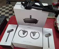 Oculus Rift CV1 set cuffie VR