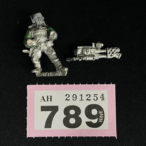 Tank crew heavy flamer metal - tank,