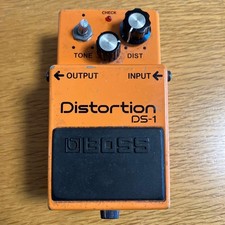 BOSS DS-1 Pedale Distorsione