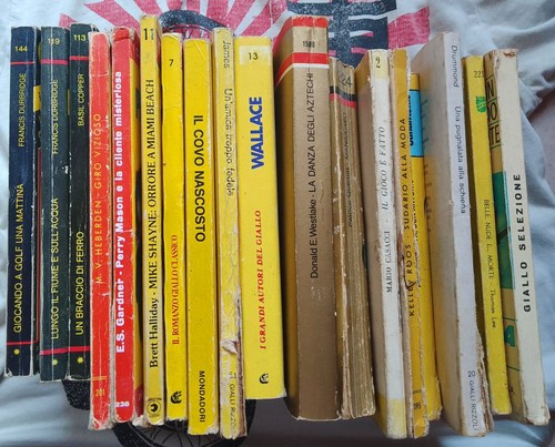 Stock libri gialli 19 - libri, albi