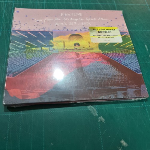Pink floyd live from - pink,