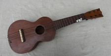 Vecchia chitarra ukulele timbro a fuoco C.F. Martin & Co Nazareth PA