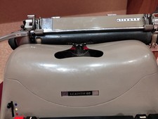 Macchina Da Scrivere Olivetti