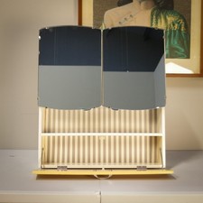 Mobile bagno medicina retrò