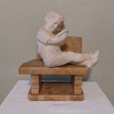 Statua di ragazzo in alabastro