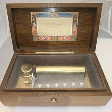 Reuge Saint-Croix carillon