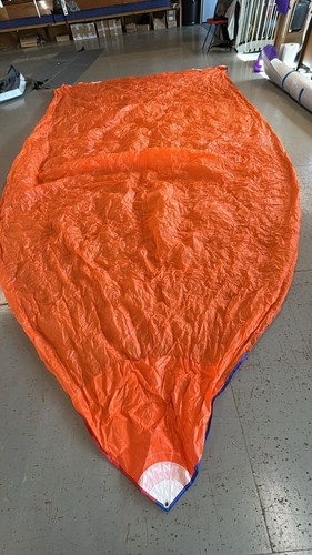 Spinnaker arancione