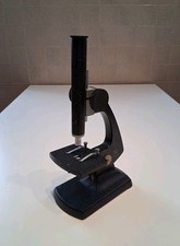 Microscopio monoculare