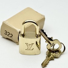 LOUIS VUITTON lucchetto e