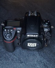 NIKON D700 21k scatti con