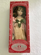 Bambola fine porcellana