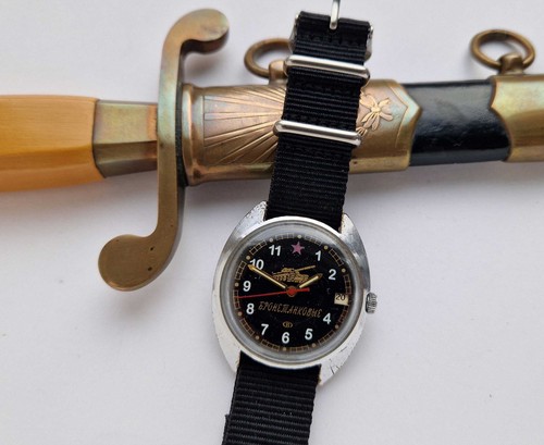 Orologio meccanico militare