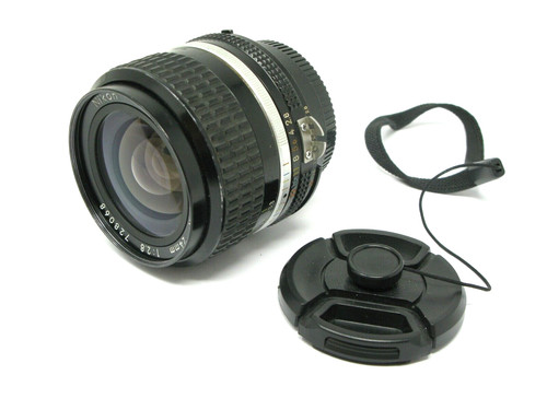 Nikon nikkor mm f2 8 - 24,