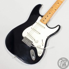 Squier By Fender Standard