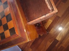 Tavolinetto da gioco con scacchiera, legno intarsiato, da restaurare
