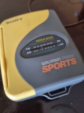 Sony Walkman Sports WM-SXF30 Radio Cassette giallo usato funzionante Cuffia 