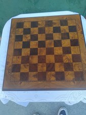 Scacchiera Artigianale in Legno Intarsiato 50x50 - Pezzo Unico da Collezione