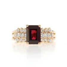 Anello In Oro Giallo Con