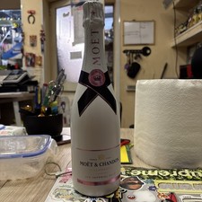 Champagne Moet Ice Rose'