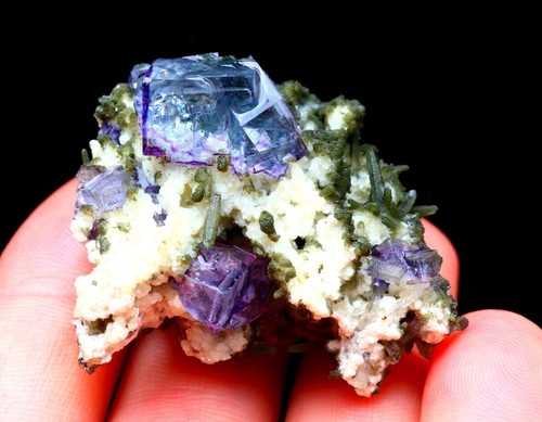 Cristallo di fluorite - di,
