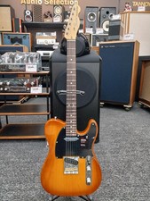 FENDER AMERICAN PERFOMER
