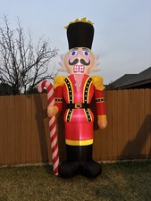 Schiaccianoci gonfiabile