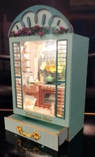 Miniatura realizzata mano - a,