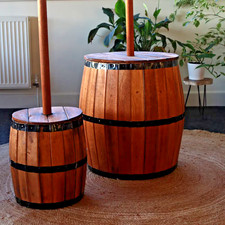 Tavolo a botte sgabelli bar
