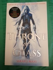 Throne of Glass 1 by Maas Sarah J. (August 2012) Paperback (used but quite new)
