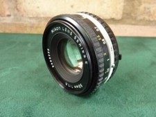 bellissimo obiettivo Nikon