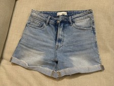 womans shorts Veret size m