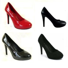 Nuove scarpe da travestimento
