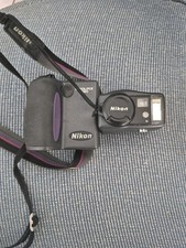 Nikon Coolpix 990 (E990)