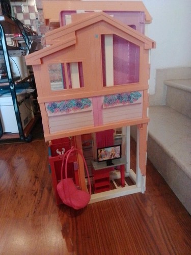 Casa delle bambole barbie - delle,